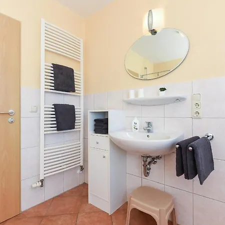 Mit Balkon Im Haus Seekieker בנסרסיל