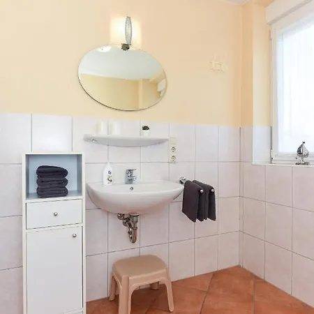 Mit Balkon Im Haus Seekieker בנסרסיל
