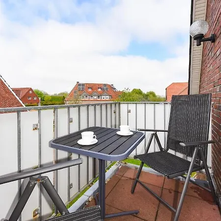Mit Balkon Im Haus Seekieker * بينسيرسيال