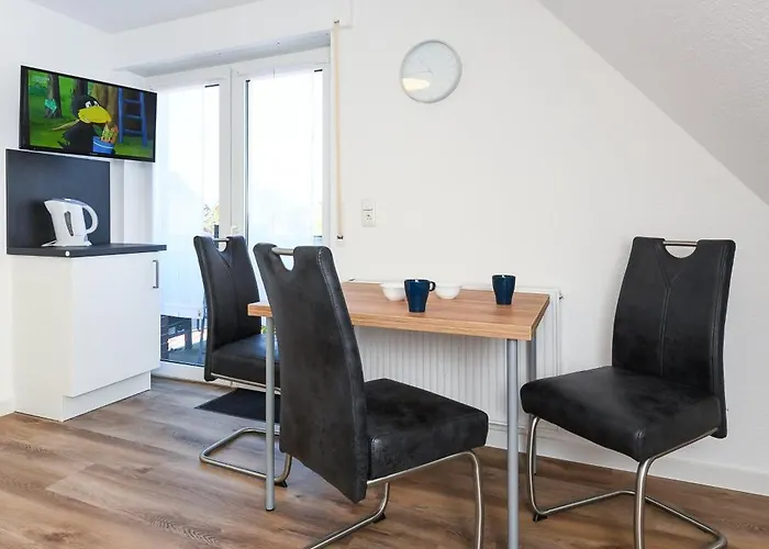 Mit Balkon Im Haus Seekieker Apartment Bensersiel